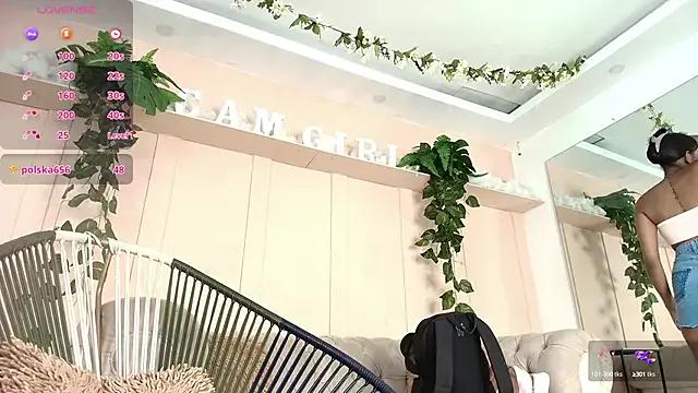 Freechat flavia_cruz on StripChat