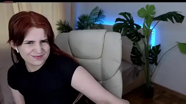 FoxyRayy — Freechat on StripChat