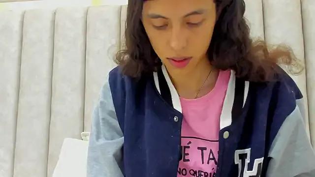 Freechat FreyaMoller on StripChat