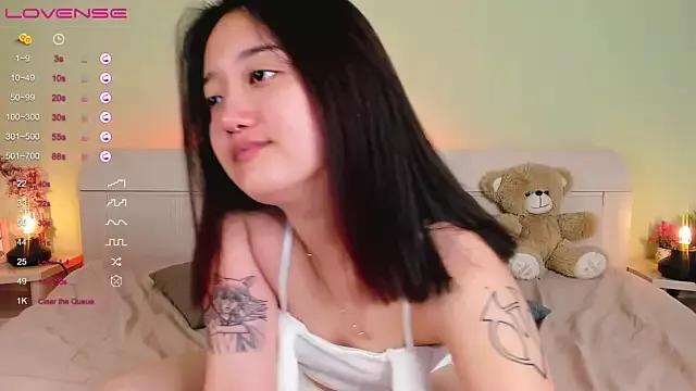 Freechat FreyaRaya on StripChat