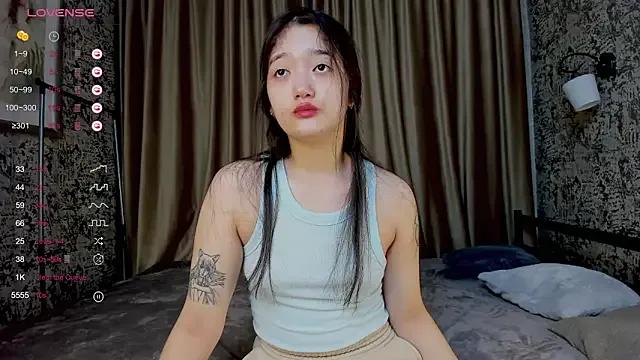 Freechat FreyaRaya on StripChat