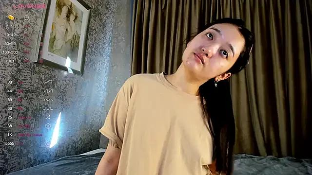Freechat FreyaRaya on StripChat