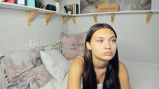 Freechat FunnyyMonkeyy on StripChat