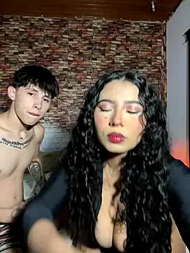 G_Poseidon_y_Cloe — Fuck me + cum en tike show 16 tokens 
