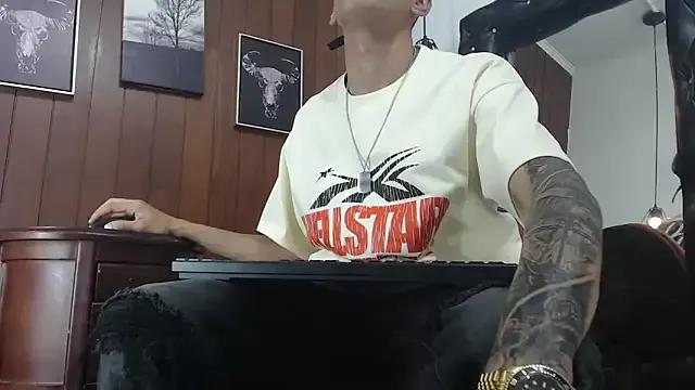 Freechat GaboReyes on StripChat
