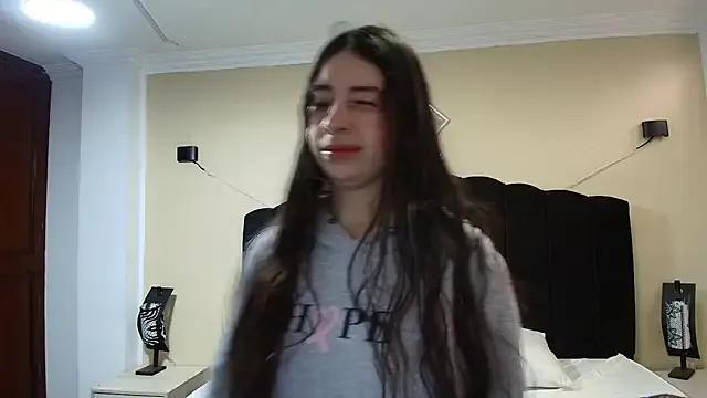 GabySweett_ — Naked and caress my sexy body 