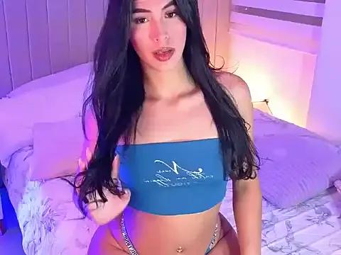 Freechat GIAglowing on StripChat