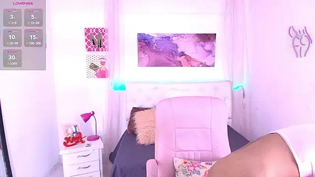 Gina_foxxx — sexy dance and full naked 