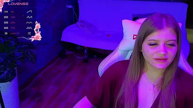 GoddessKristi on StripChat 
