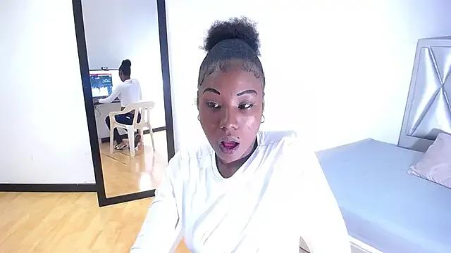 Freechat goldenn_ass1 on StripChat