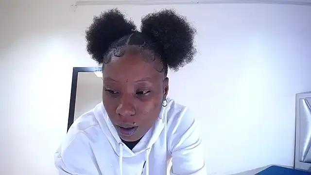 Freechat goldenn_ass1 on StripChat