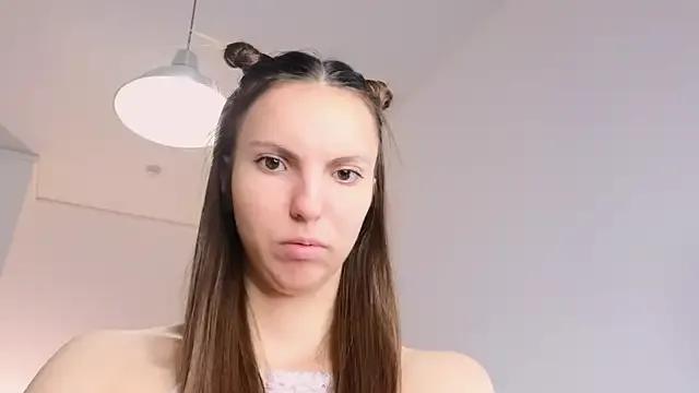 gracedonovan — Play with my booba close to cam