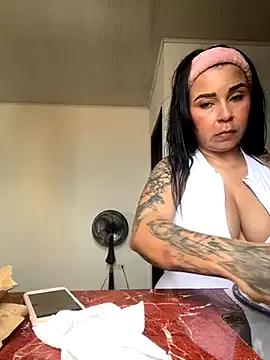 Freechat GreatBIG_BOOBS_Nina on StripChat