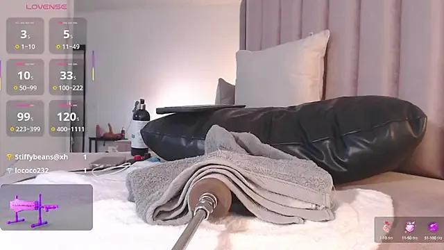 Freechat GreatBIG_BOOBS_Nina on StripChat