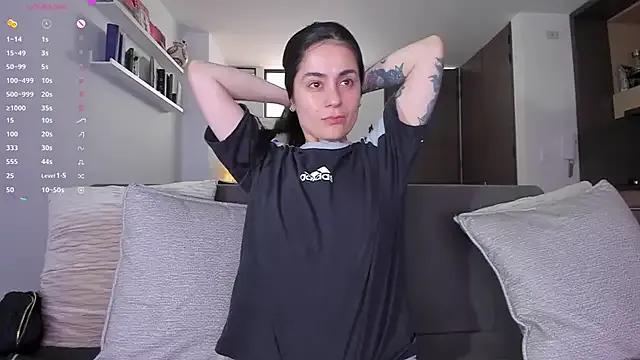 guccipussy1 on StripChat 