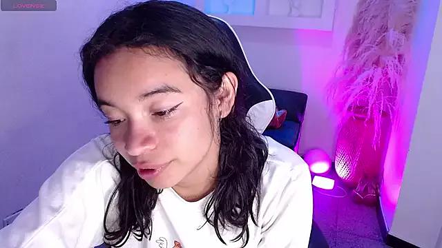 hannaa_as on StripChat 