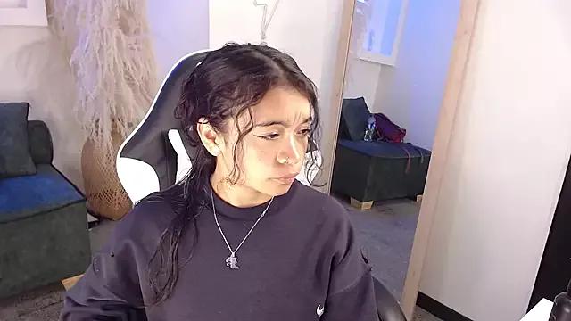 hannaa_as on StripChat 