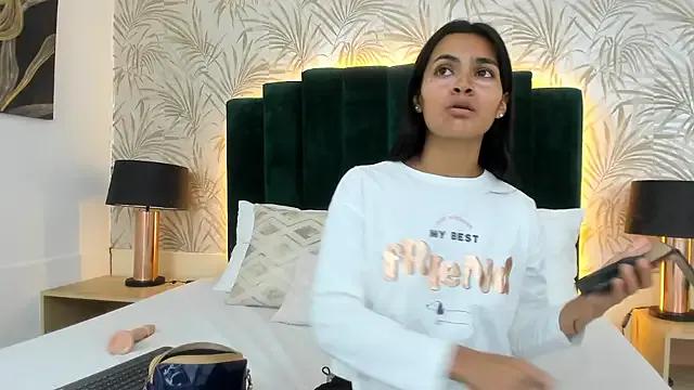 HannahPreston — My fingers inside my pussy 