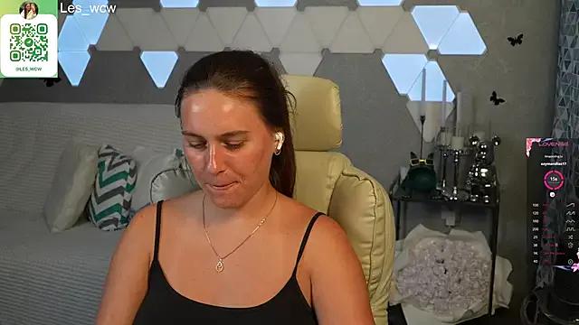 HarleyDeess — Freechat on StripChat