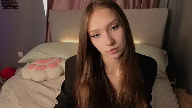 HarrietBulmer on StripChat 