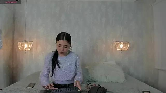 hasna_angels — SHOW TITS