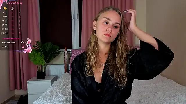 Hazel_Reed — do my make up with me after shower!!