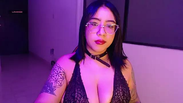 Freechat Hell_Girll_ on StripChat