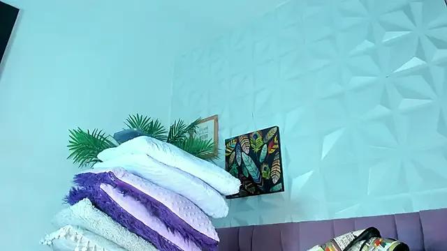 Freechat Hellen_Sky on StripChat