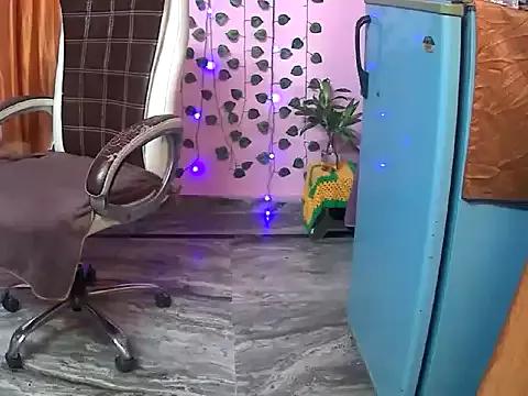 Freechat heyy_kiran on StripChat