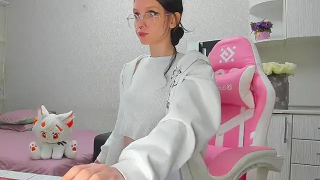 Freechat Hi_Kitti on StripChat