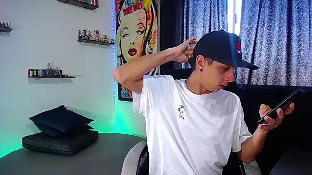 HillAndJack333 on StripChat 