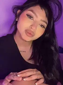 hornykittenn — Freechat on StripChat