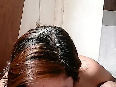 Freechat Hottestsexxy_Elynnn on StripChat