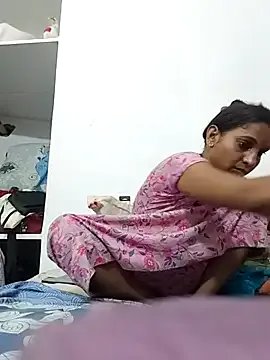 Hotty-Nidhi on StripChat 