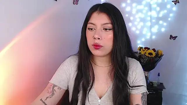 iam_emy — Erotic dance with oil