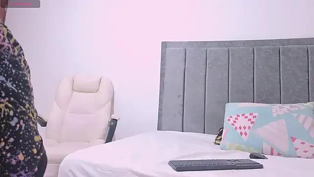 idaly_johnson1 — ice in the pussy