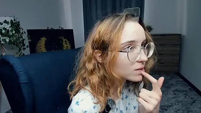 IiceVeinss — fake cum fall from tongue