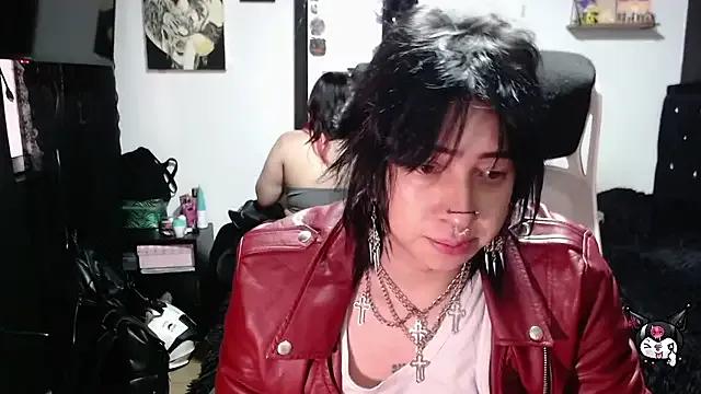 Iluromi — PLAY PUSSY WITH DILDO