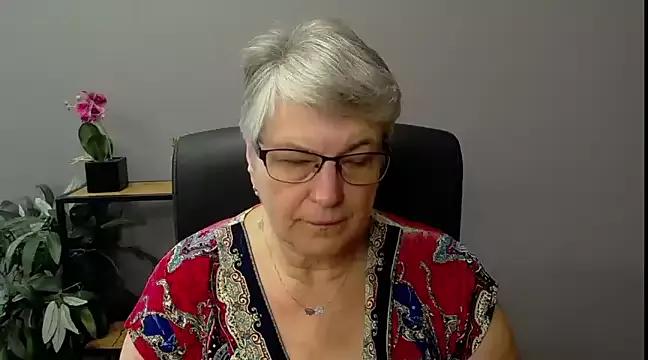 Freechat IrisDream on StripChat