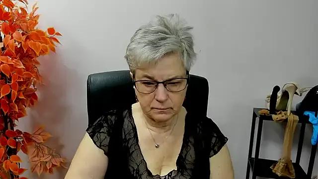 Freechat IrisDream on StripChat