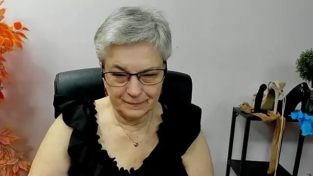 Freechat IrisDream on StripChat