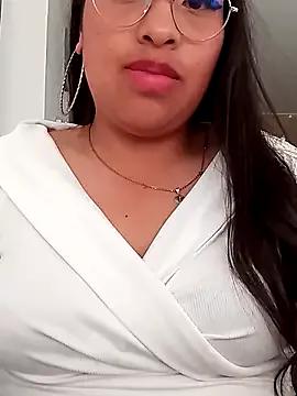 Isaabeellaa_deemoonny1 — Hey Isabella