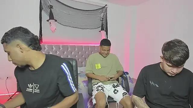 isaac_master77 — Freechat on StripChat