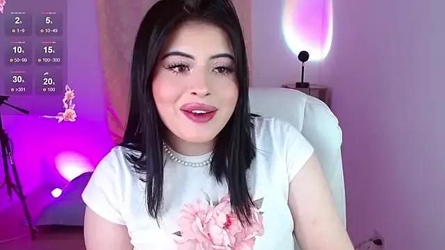 Freechat isabella1616 on StripChat
