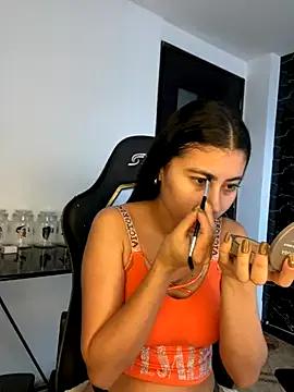 Isabella_Montoya — Show One FINGER in pussy the Doggy