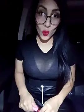 Freechat Isabellitasexi38 on StripChat