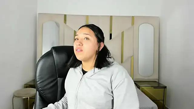Freechat IsabellRodriguez18 on StripChat