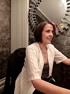 Freechat IsisBlake on StripChat