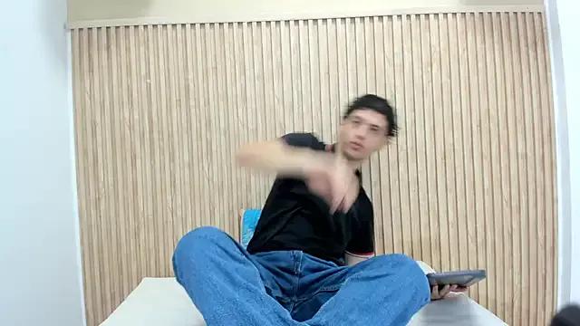 ISRAEL_GRAY — Strong spanking on thighs