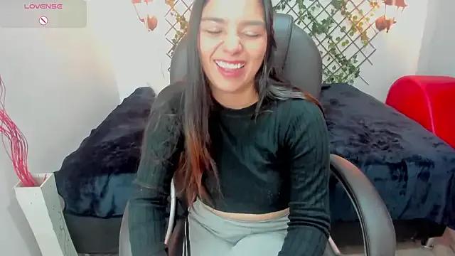 Freechat issa__nassar on StripChat